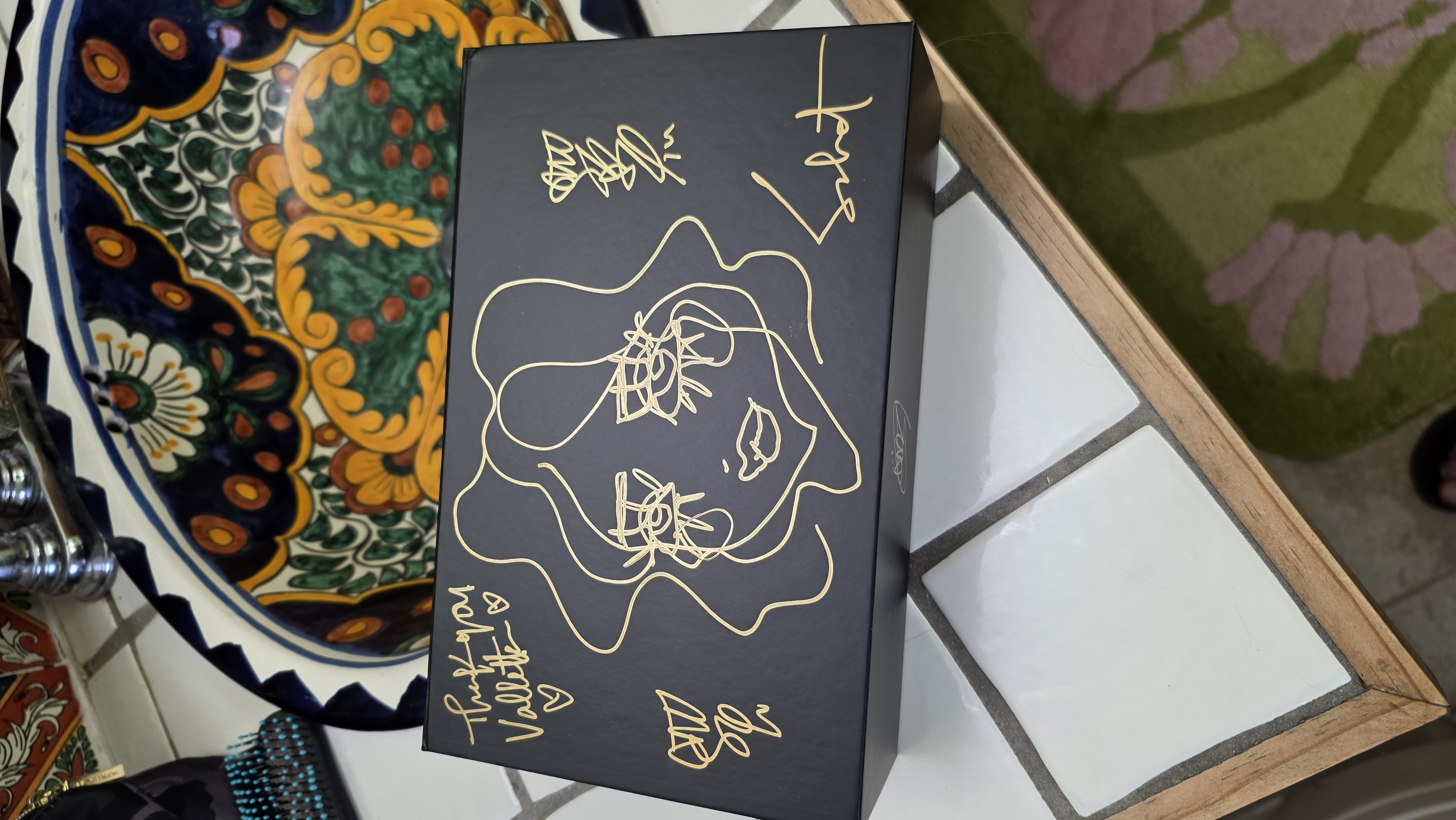 Original ink on box by Sabet
